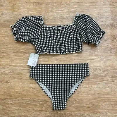 Trusa a cuadros color negro y blanco