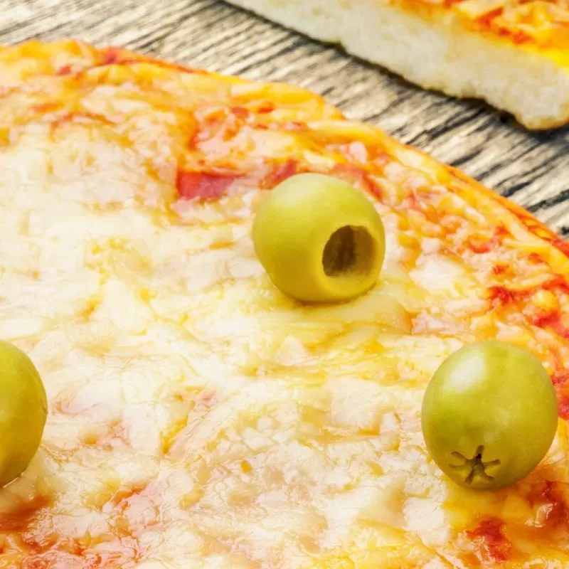 Fast ‍♂️ Pizza  con Aceitunas 