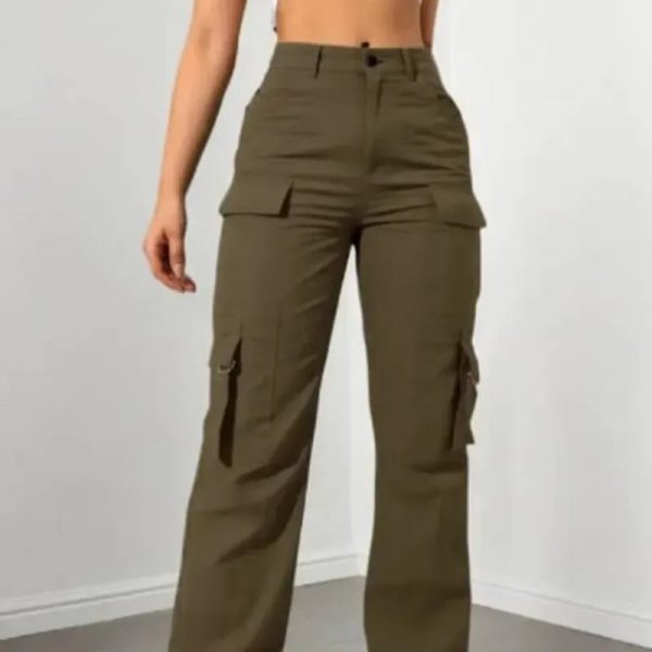 Pantalón verde de bolsillos corte recto