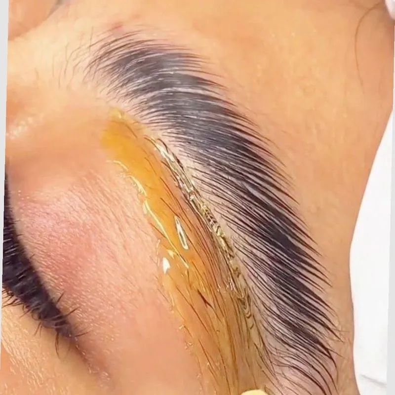 Depilación de cejas