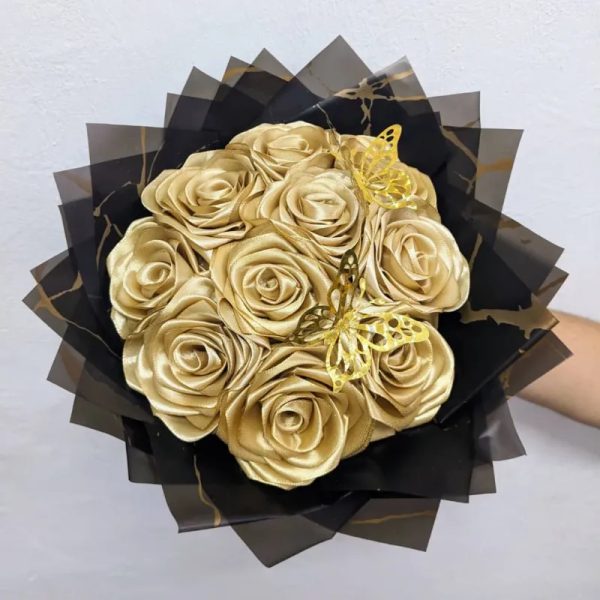 Detallazo de Rosas Eternas