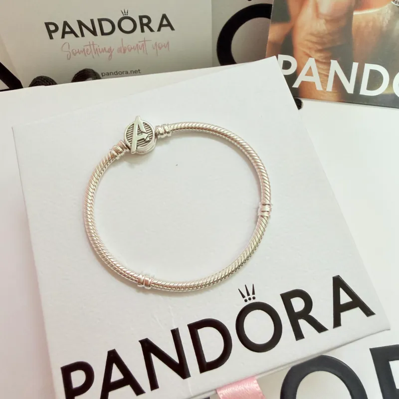 *PANDORA ORIGINAL 100 %* Cierre logotipo de AVENGERS MARVEL Pandora