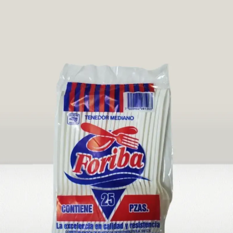 Tenedor plástico mediano