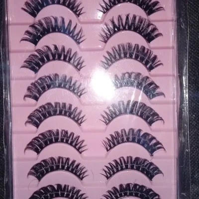 Caja de 10 pares de Pestañas enterizas