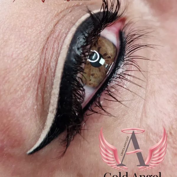 Retoque de Tres Delineados de Ojos.