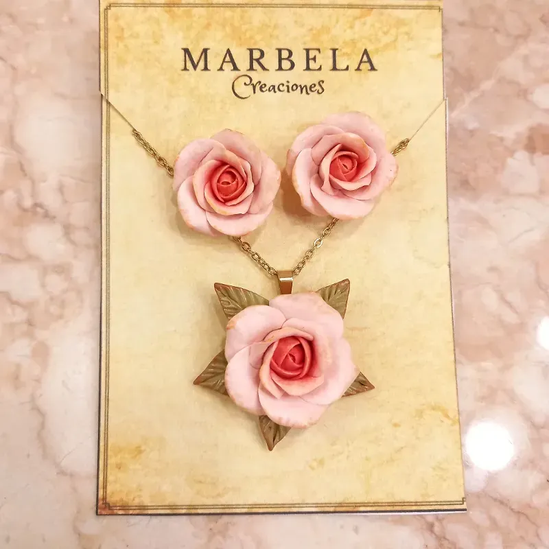 ✨Juego de Rosas Rosadas Vintage con hojas✨