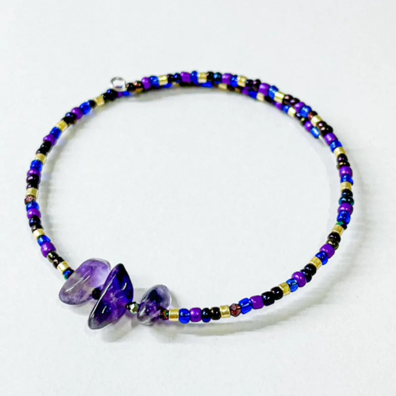 Pulsera de aro con piedra amatista