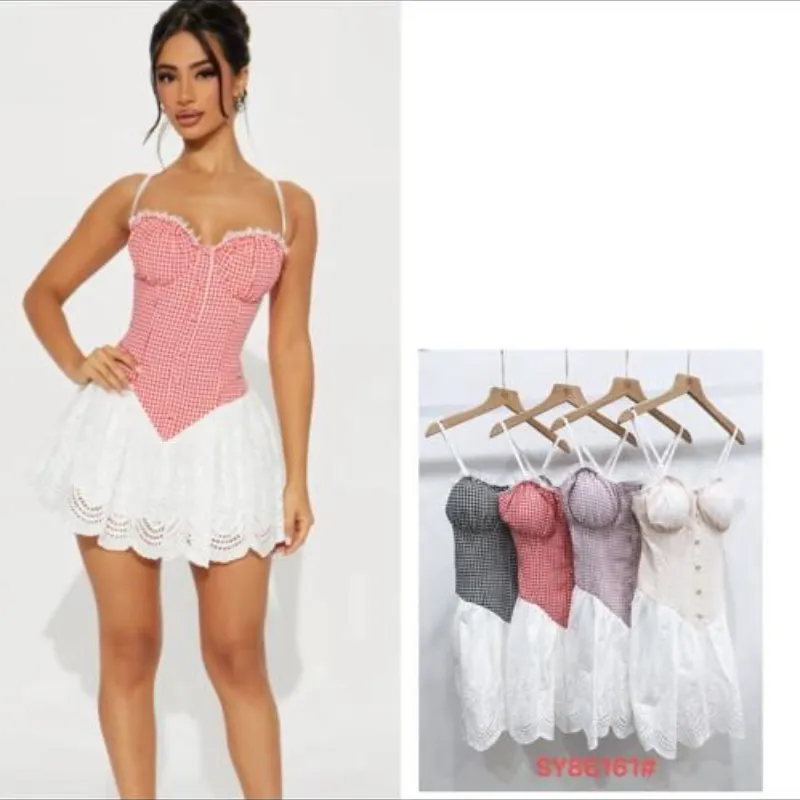 Vestido Tela de Cuadros y Encaje con Falda short