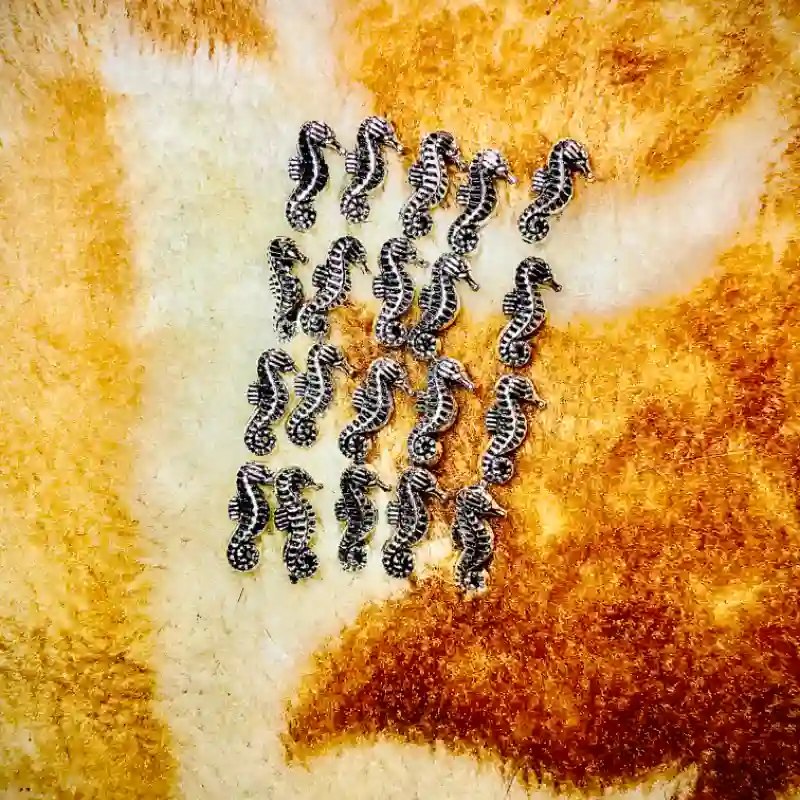 Caballitos de  mar plateado