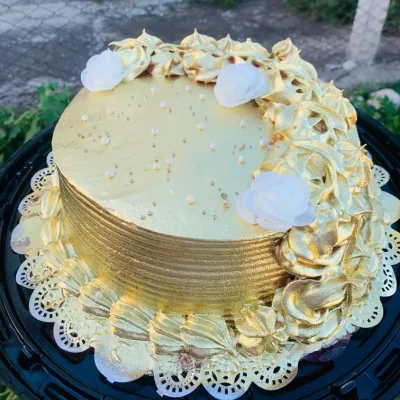 Cake relleno de leche condensada