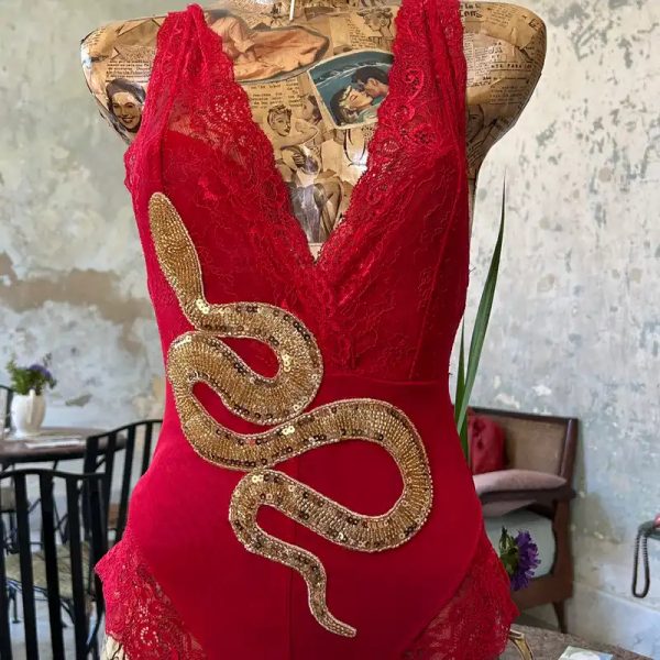 Lingerie body con serpiente