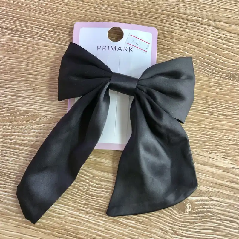 Lazo negro de satín
