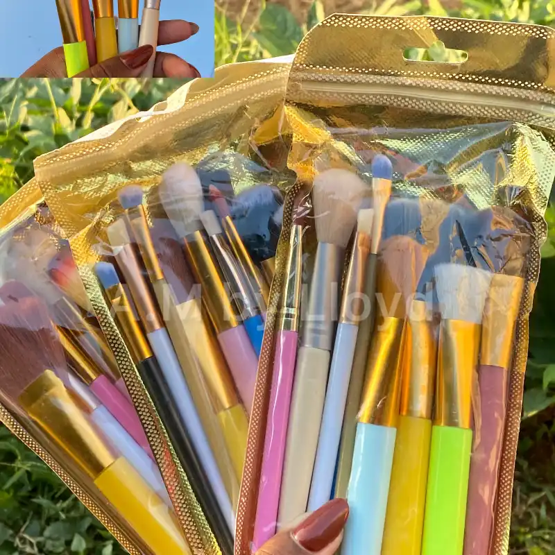 Set de 10 brochas de maquillaje