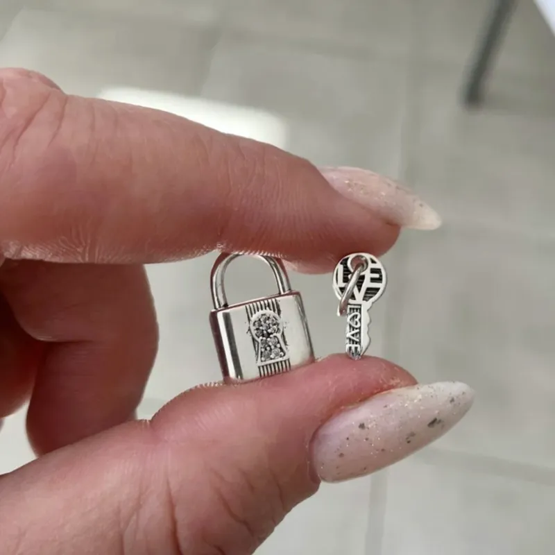 Charm candado con llave