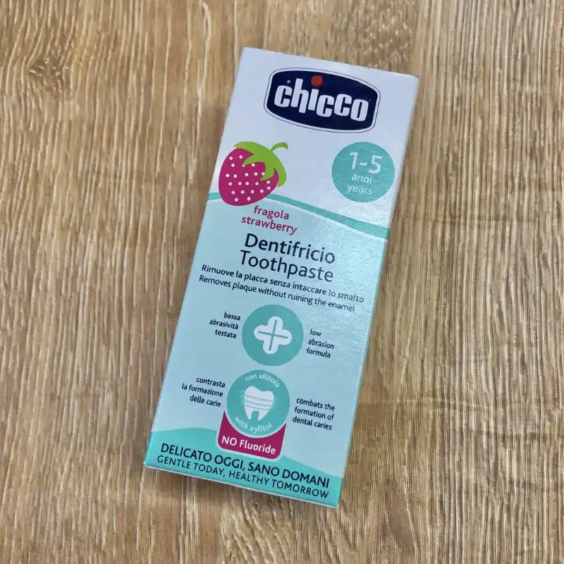 Pasta de dientes sabor fresa