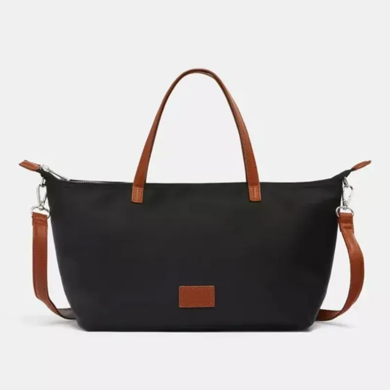 Bolso Negro con Tira y Asas
