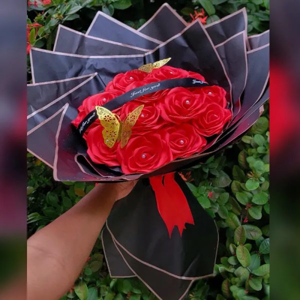 Ramo de 16 rosas eternas❤️