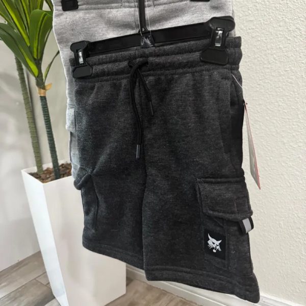 Shorts de colores oscuros