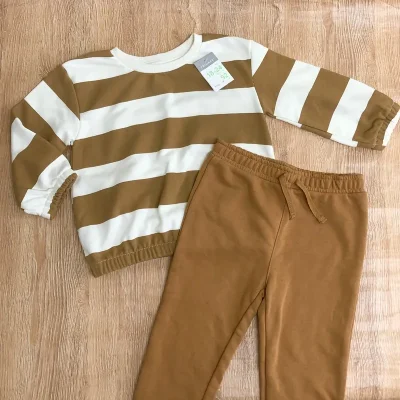 Conjunto color mostaza