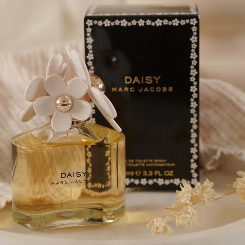 Daisy Marc Jacobs