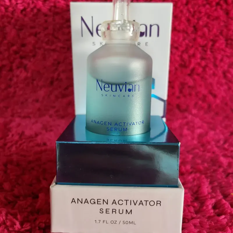 Serum capilar Neuvian