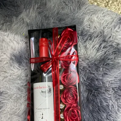 Caja con vino #1