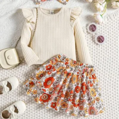 Saya de niña con estampado floral