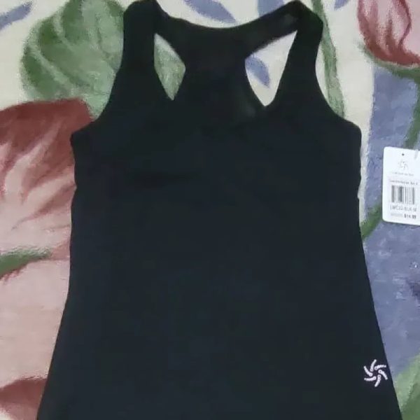 Camiseta negra