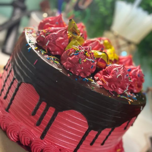 Cake red