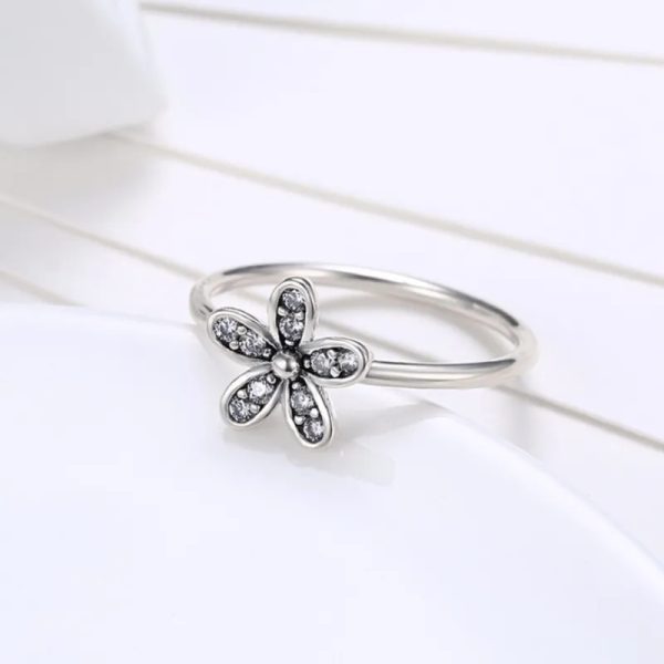 Anillo Pandora Margarita