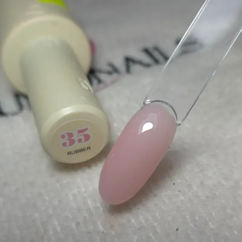 Base Multiuso Soft Strong #35 Miss Cherry