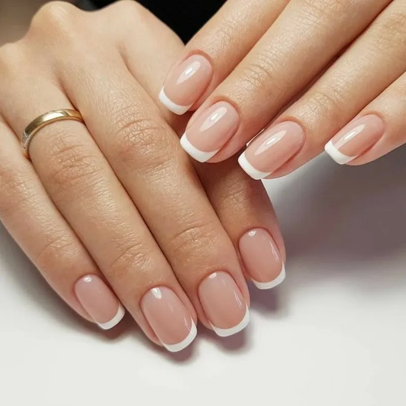 1000 pesos  Manicure Simple + Rubber Gel