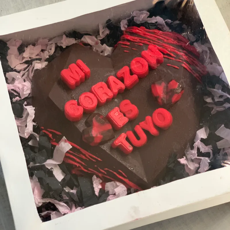 Corazón sorpresa negro 