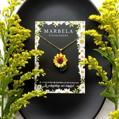 ✨Cadena de Girasol con tallo✨