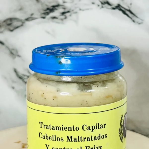 Tratamiento capilar para Cabellos maltratados y con frizz