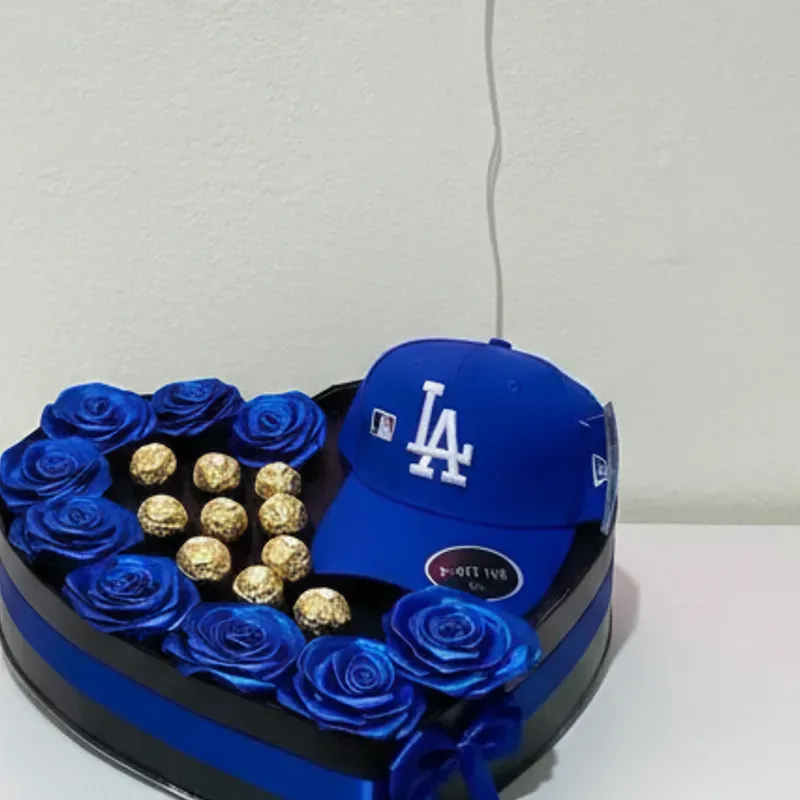 Caja con gorra para hombre ✨️