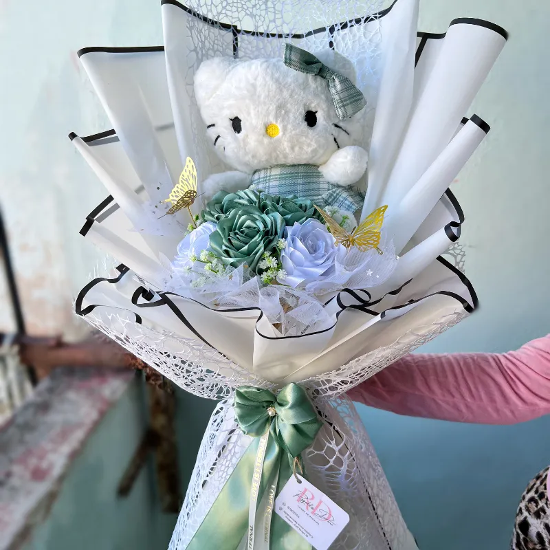 Ramo de 5 rosas con peluche