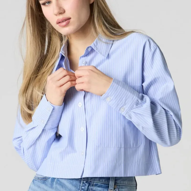 Camisa corta azul de rayas