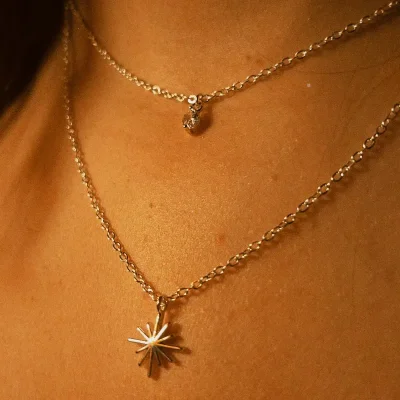 Cadena plateada dos piezas