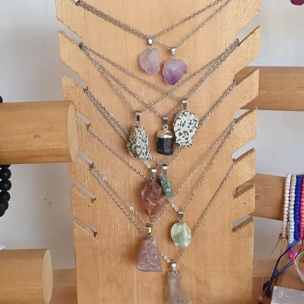 Cadenas de acero con piedras naturales de cuarzo