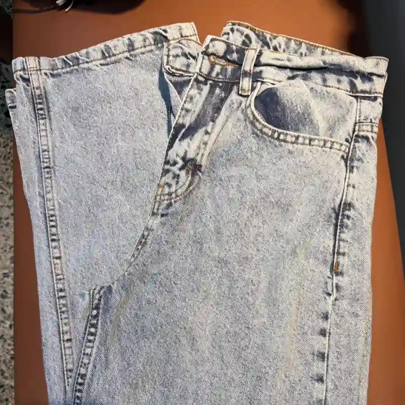 Pantalón de mezclilla shein