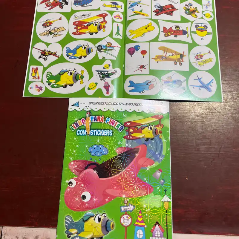 Libro para colorear con stickers