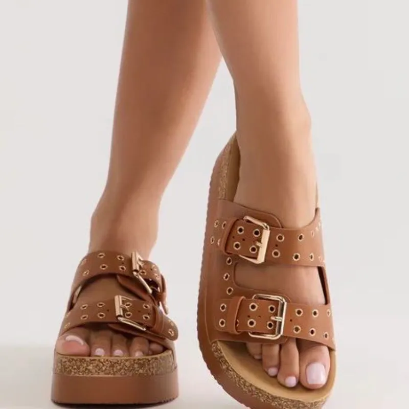 Sandalias prácticas carmelitas