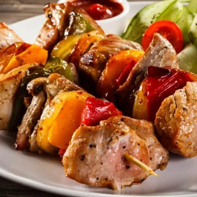 Brochetas mixtas de Carne