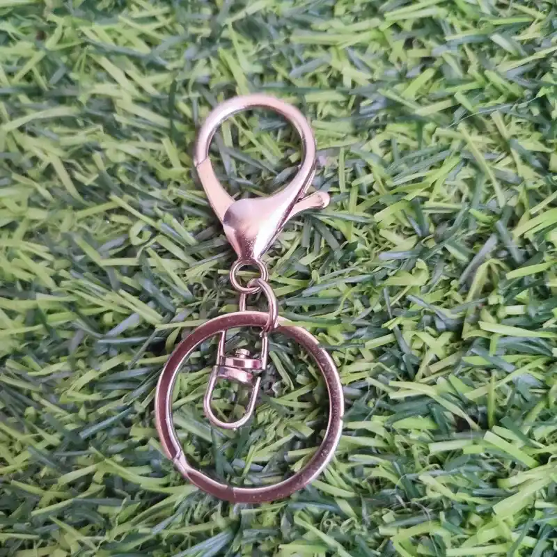 Herraje de llavero con broche de perico