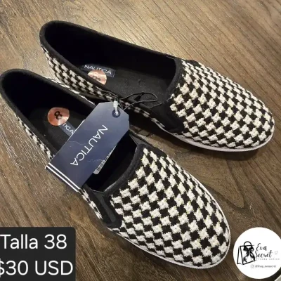 Vans marca nautica