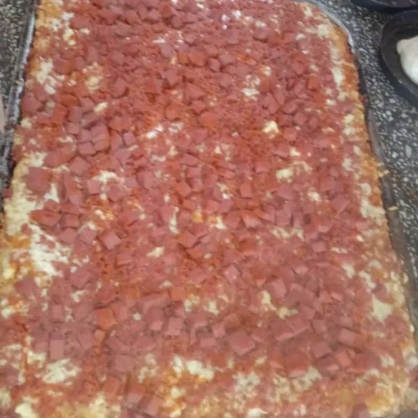 Pizza familiar jamón o salchicha