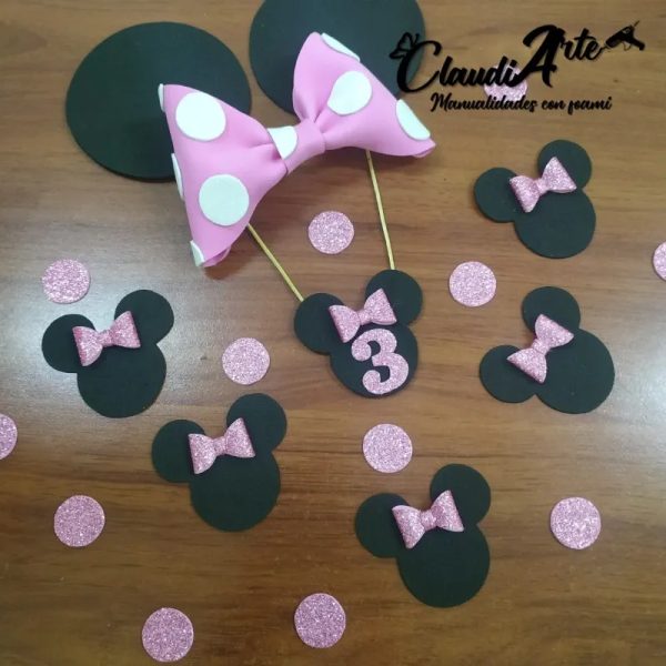 Cake topper
