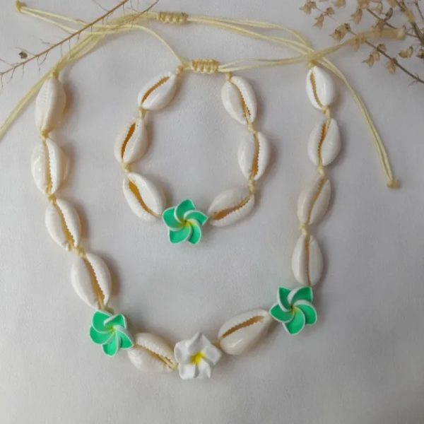 Conjunto de collar y pulsera