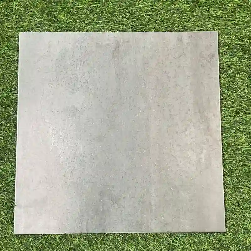 Losa de porcelanato 45x45